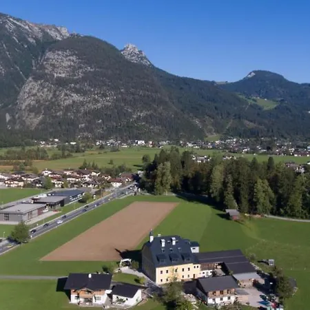 Pfarrhofbauer * Sankt Martin bei Lofer