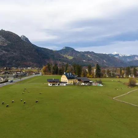 Pfarrhofbauer *